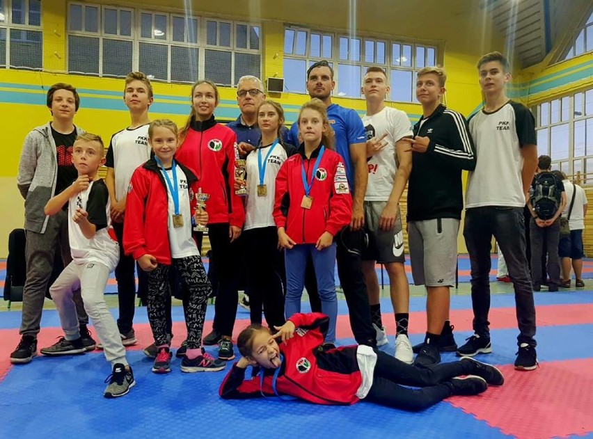 Dwanaście medali wywalczyli reprezentanci Pleszewskiego Klubu Karate podczas Ogólnopolskiego Turnieju Karate "Yamabushi Cup"