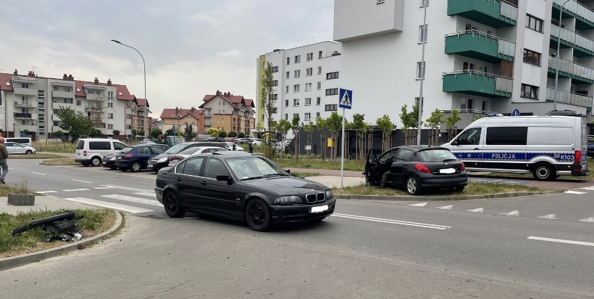 Rzeszów. Pijany kierowca BMW wpadł w ręce policji na własne życzenie [ZDJĘCIA]