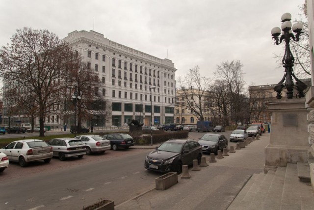 Nowy Plac Małachowskiego w Warszawie. Pomysły na modernizację