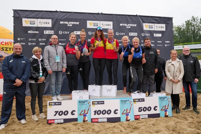 Finał mistrzostw międzynarodowych Orlen Volleyball World Beach Pro Tour w Parku Słupna.