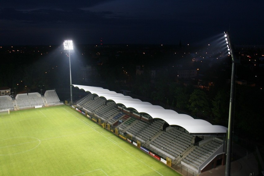 Legnica: Oświetlenie Stadionu Miejskiego (ZDJĘCIA)