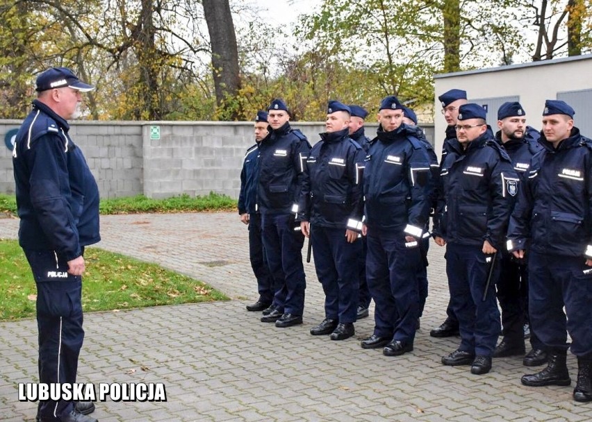 23 kursantów wesprze miejscową policję