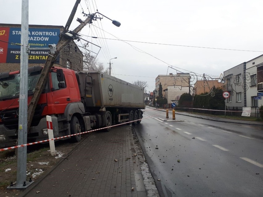 Film z karambolu w Chełmku. Dobrze, że nikt nie zginął