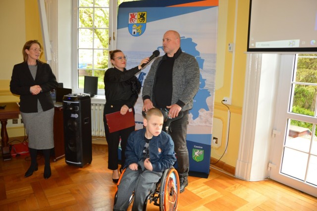 Potrzeba co najmniej 50 tysięcy kilometrów, żeby mieszkaniec powiatu lęborskiego z niepełnosprawnością otrzymał wsparcie.