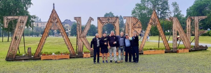 Z Czarnego Dunajca do Białej. Ciężka Góralka stoi już w garażu jednostki OSP Biała ZDJĘCIA