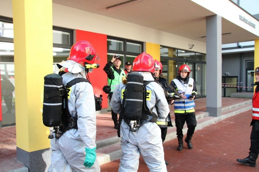 Chemiczne skażenie w szpitalu, katastrofa budowlana… Kieleccy strażacy sprawdzali się w akcji