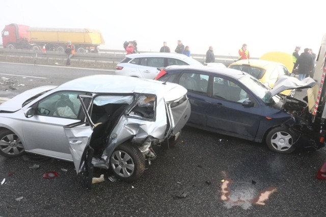 Do zdarzenia w Buszkowie na drodze krajowej nr 25 (powiat bydgoski) doszło około godz. 14.30. 

Więcej informacji na kolejnych slajdach >>>