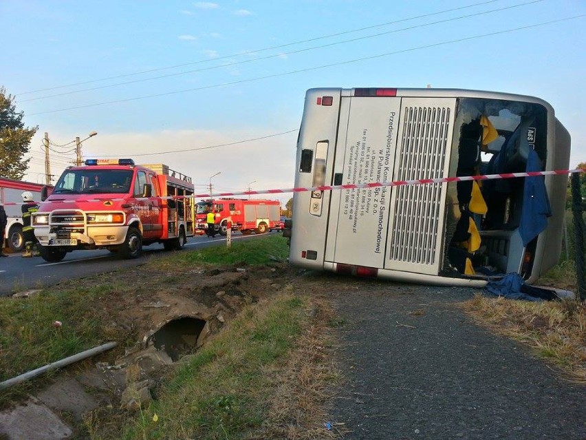 Wypadek w Kopaninach: autokar jechał z Zamościa. Jedna osoba...