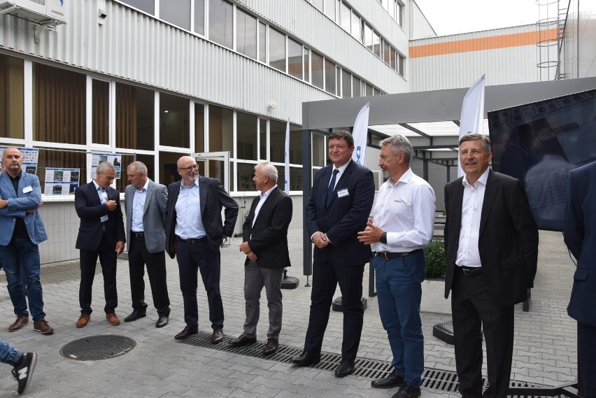 W zakładzie Neapco w Praszce zostało otwarte centrum badań i rozwoju. Firma planuje kolejne inwestycje
