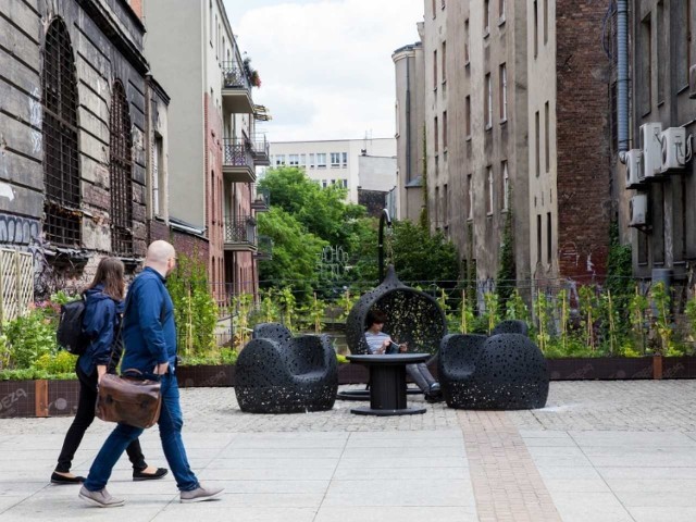 Pokój z klimatem na rynku w Katowicach