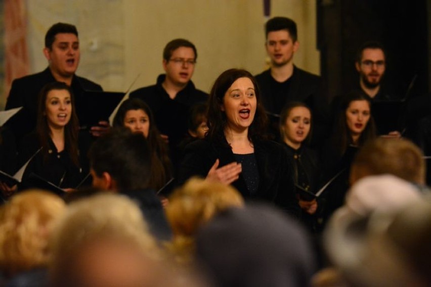 Koncert "Kolęda dla Kalisza" w odrestaurowanym Kościele...