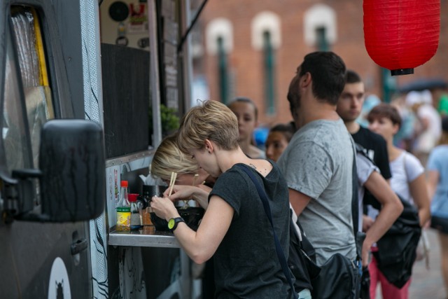 Festiwal smaków! Ponownie mobilne restauracje zaserwują nam potrawy z całego