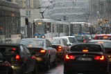 Wrocław. Uwaga, tramwaje mogą się spóźniać. Powód? Brak prądu w trakcji tramwajowej w centrum