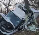 Wypadek w Prądzewie w gminie Rusiec. Samochód w rowie