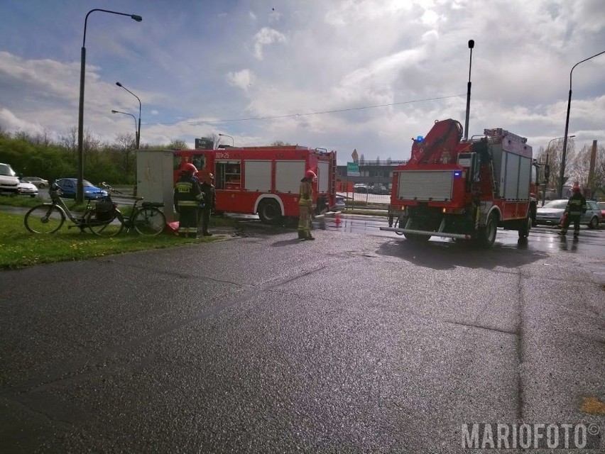 Wypadek w Opolu. Rowerzystka potrącona przez kierowcę opla na ul. Głogowskiej [ZDJĘCIA]