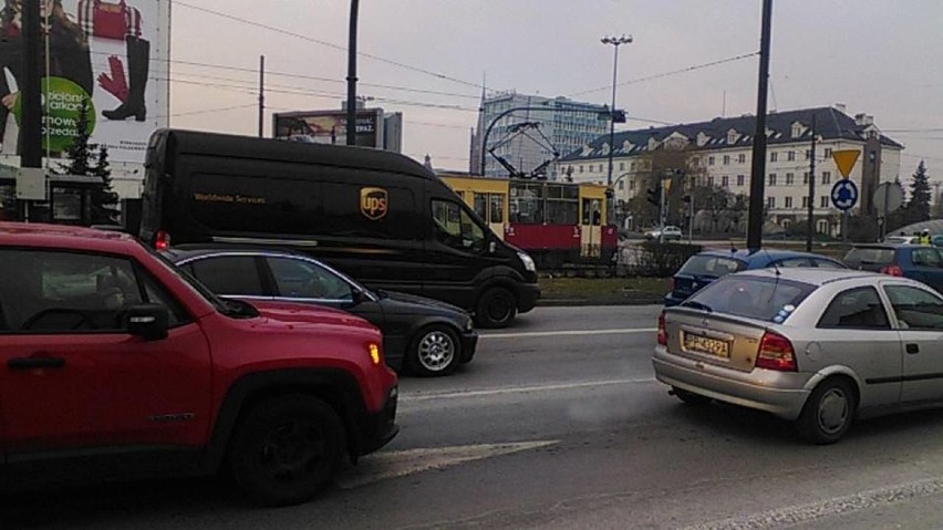 Kilkanaście minut temu doszło do awarii na rondzie...