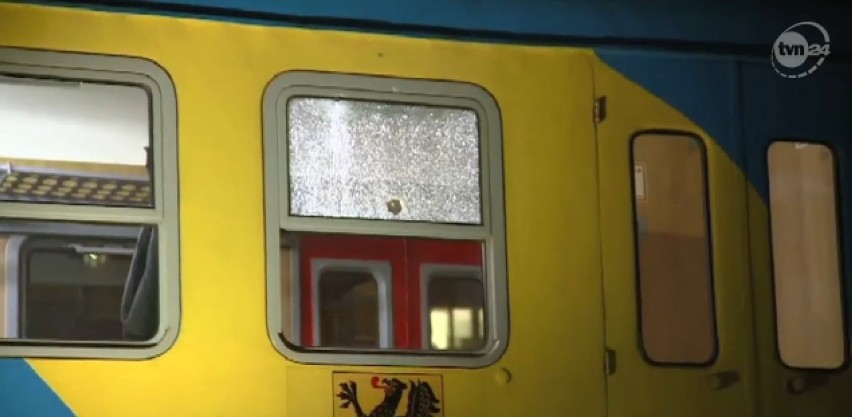 Pseudokibice zaatakowali pociąg Elbląg - Gdańsk