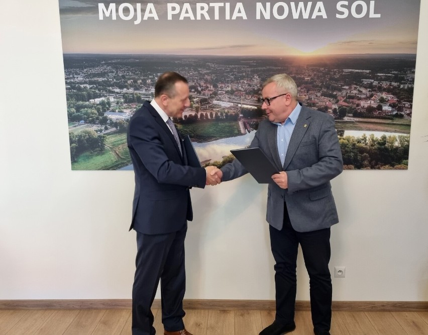 Zawarcie umowy pomiędzy miastem Nowa Sól a firmą Gedia...