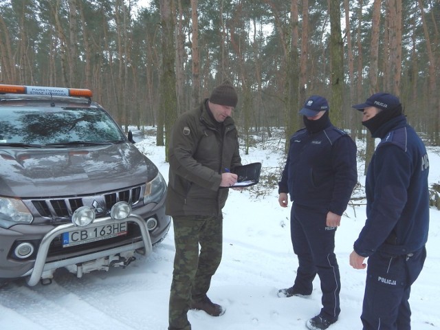 Wspólny patrol policjantów i strażników łowieckich w powiecie radziejowskim