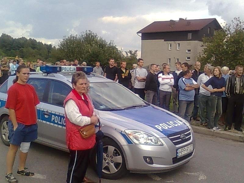 39-latek postrzelił członków swojej rodziny, policjanta i sąsiadkę  ZDJĘCIA