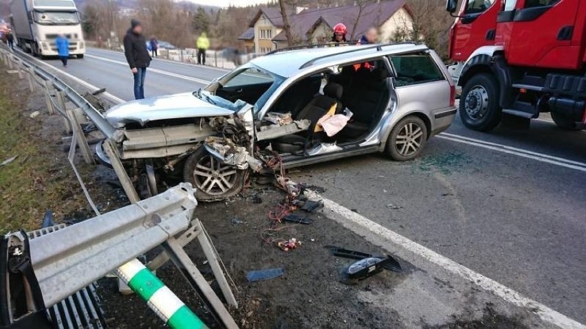 Wypadek na drodze krajowej nr 28 w Paszynie. AKTUALIZACJA