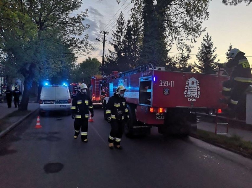 Zatrzymano mężczyznę, który podpalił samochody w Skierniewicach. Miał przy sobie narkotyki [ZDJĘCIA]