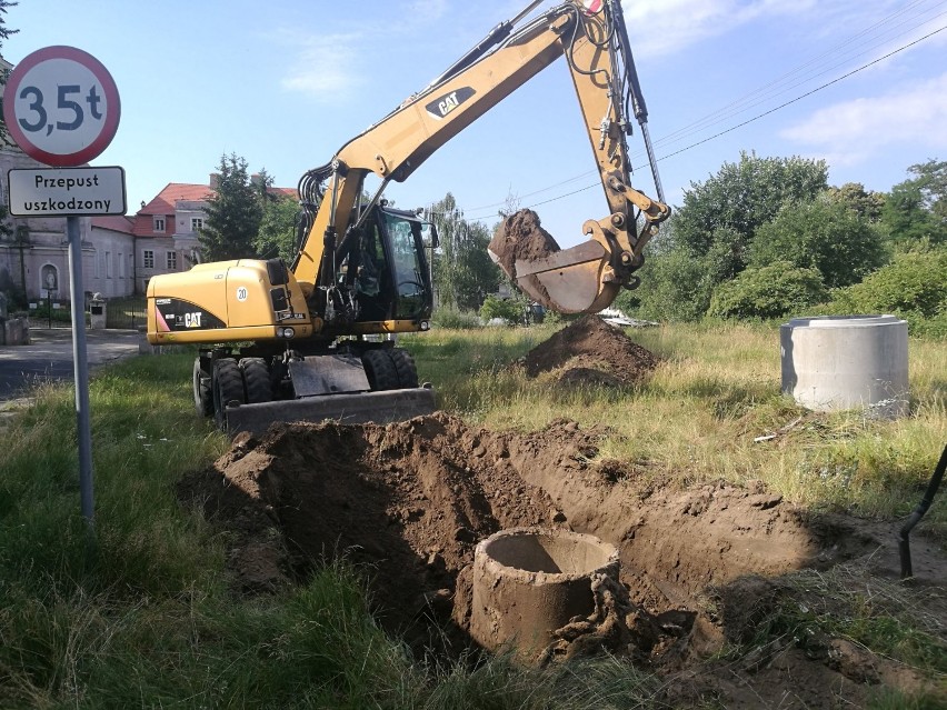 Rozpoczęły się prace budowlane na ulicy Staszica w Choczu