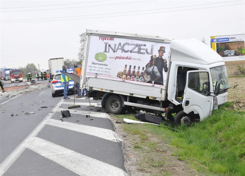 Poważny wypadek na krajowej "piątce" koło Śmigla