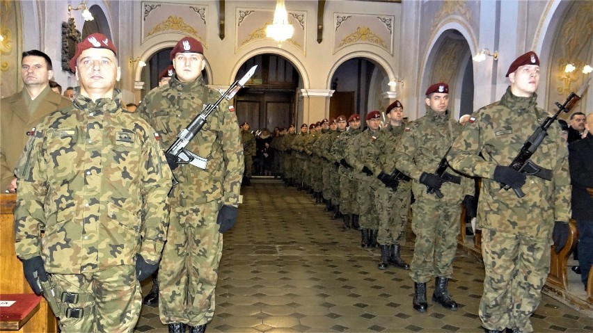 Msza Święta w intencji Ojczyzny w kościele pw. św. Andrzeja Apostoła [ZDJĘCIA]