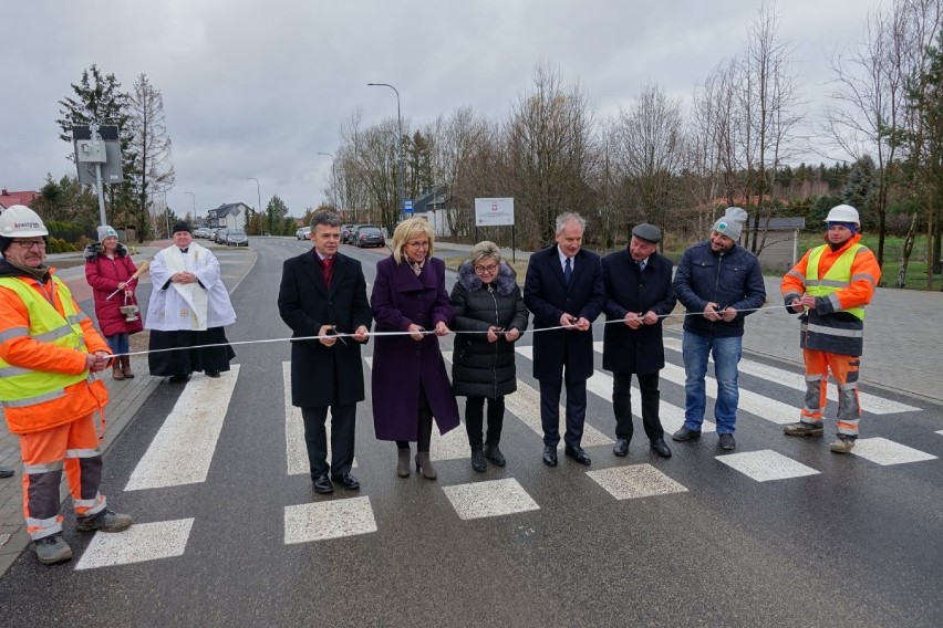 Nowe połączenie drogowe w gminie Wejherowo. W Kąpinie uroczyście odebrano drogę gminną [ZDJĘCIA]
