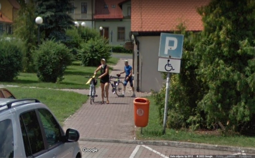 Zduny i jego mieszkańcy na zdjęciach Google Street View. Zobacz, kogo złapały kamery pojazdu Google. Rozpoznasz ludzi na ulicach?