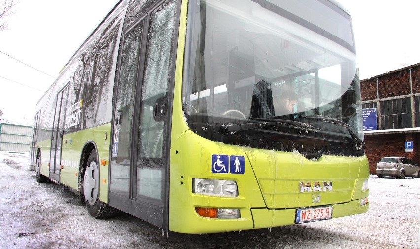 Hybryda odwiedziła Katowice. Prezentacja nowego autobusu w PKM [ZDJĘCIA]