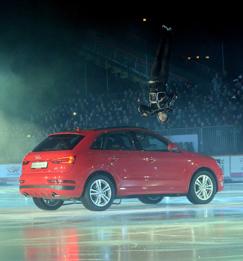 Kings on Ice. Popis łyżwiarskich umiejętności na Stadionie...