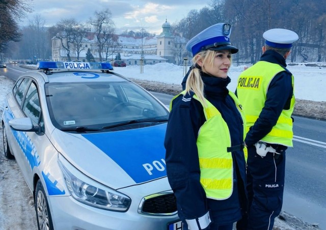 Mundurowi szybko potwierdzili, że przypuszczenia mężczyzn były słuszne – 43-letni obywatel Ukrainy miał ponad 3 promile alkoholu w organizmie.