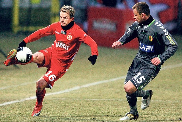 Od lat Adrianowi Budce (od lewej) najlepiej gra się w meczach z Koroną Kielce