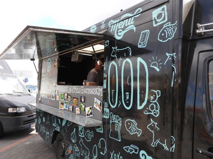 Wielki festiwal kulinarny: food trucki przy Outlet Białystok. Mamy dla Was vouchery!
