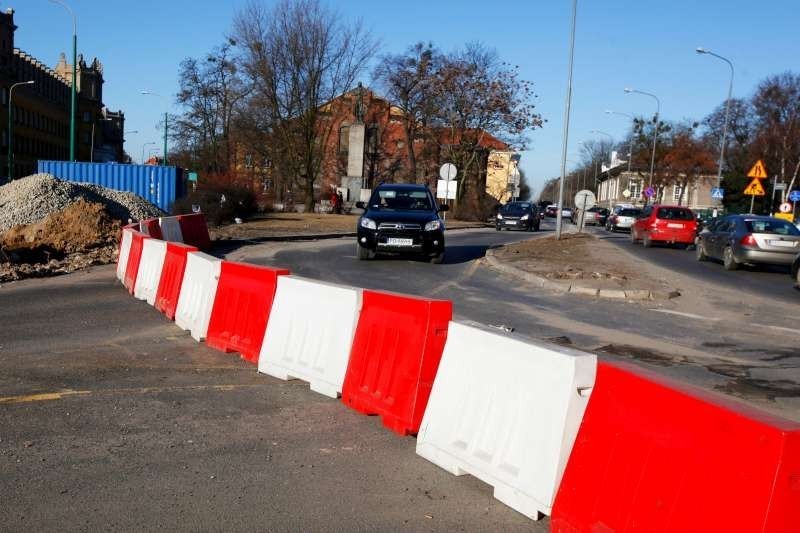 Komunikacyjny horror w całym mieście. Poznań stoi [ZDJĘCIA, WIDEO]