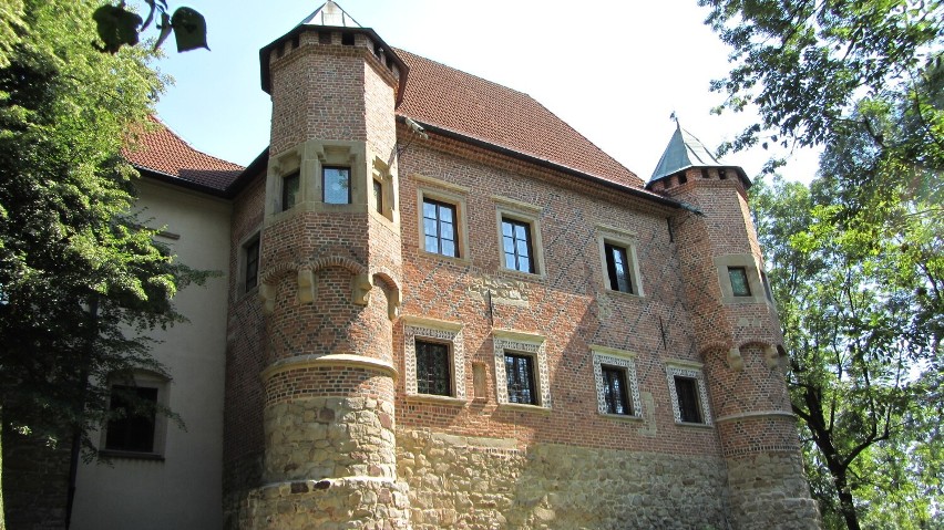 Bajkowy Zamek w Dębnie ma swoją Białą Damę