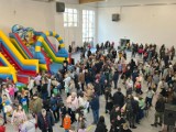 Tłumy osób zwiedzały nową szkołę w Baninie z okazji dnia otwartego