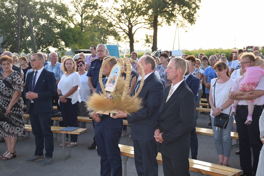 Poświęcono odnowioną figurkę św. Wawrzyńca w Cegielni [FOTO]