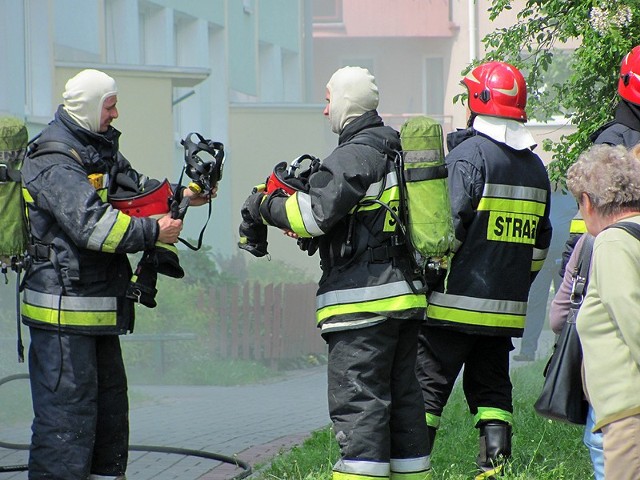 Kalisz: Pożar w bloku przy ulicy Konopnickiej [ZDJĘCIA]

Sporo strachu najedli się mieszkańcy jednego z bloków przy ulicy Konopnickiej w Kaliszu. W piwnicy budynku pojawił się ogień.