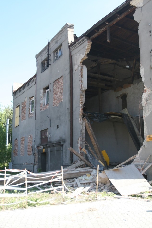 Katastrofa budowlana w Chorzowie. Zawaliła się ściana kolejnej kamienicy [ZDJĘCIA]