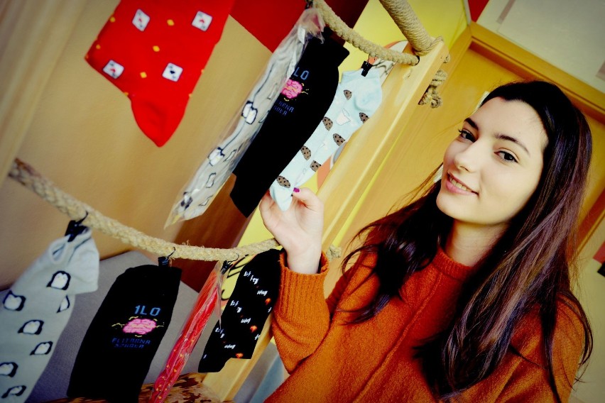 Lila Czaniecka zajmuje się sprzedażą skarpetek w So!Socks