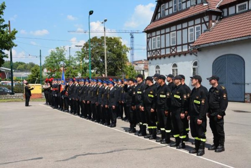 Zabrze: Obchody Dnia Strażaka na placu przed Komendą Miejską [ZDJĘCIA]