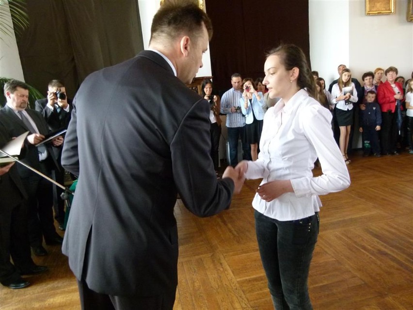 Najlepsi uczniowie w Piotrkowie odebrali nagrody na Zamku