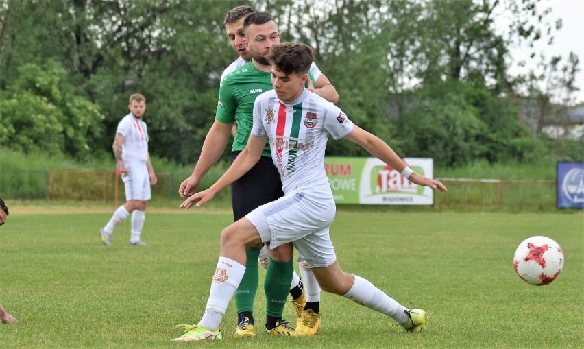 V liga piłkarska, Wadowice (21 maja 2022). Skawa Wadowice -...