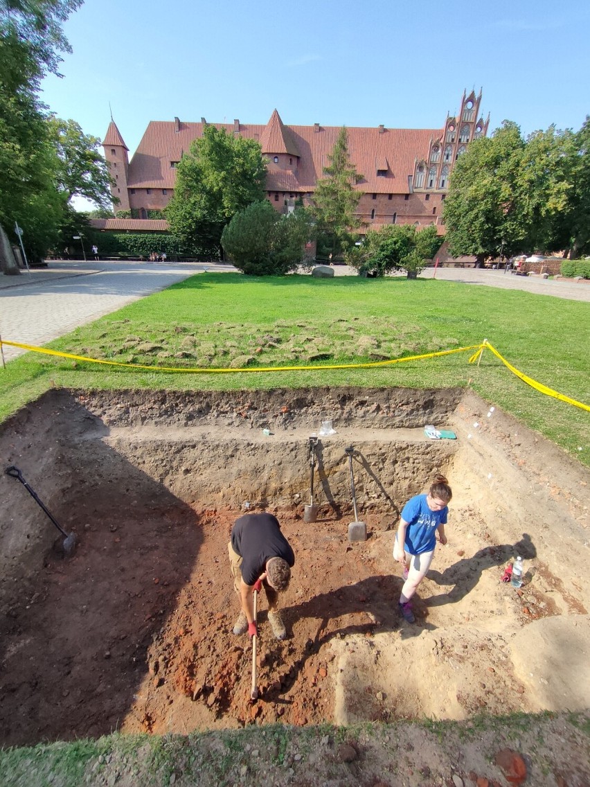 Prace archeologiczne na Przedzamczu w Muzeum Zamkowym w Malborku
