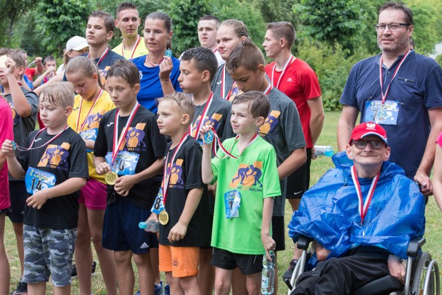 W niedzielę, 21 lipca, odbyła się druga edycja Rawskiego Biegu po Trzeźwość. Przed biegiem wystąpili aktor Lech Dyblik i muzyk Robert Skrzypek. Biegacze pokonali dystans 1 km. Organizatorem biegu jest  Stowarzyszenie Nowe Życie, wspierane przez urząd miasta.