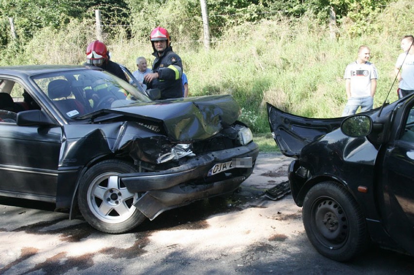 Wypadek w Jezierzanach (ZDJĘCIA)