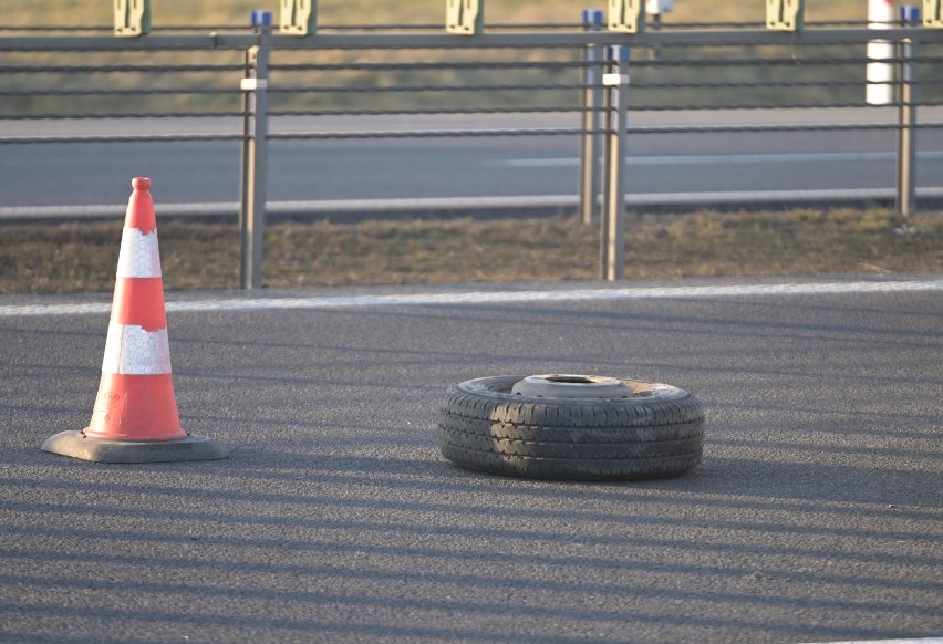 Poważny wypadek na autostradzie A1 pod Warlubiem. Dwie osoby...